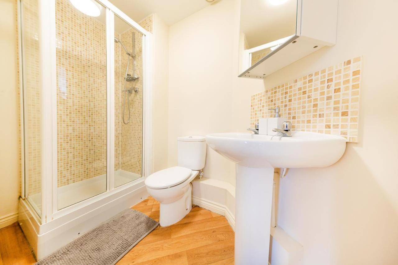 2 Bed 2 Bathroom Apartment Free Parking Bristol Exteriör bild