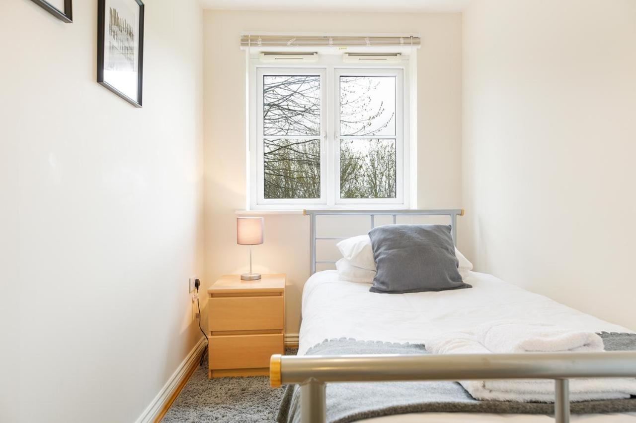 2 Bed 2 Bathroom Apartment Free Parking Bristol Exteriör bild